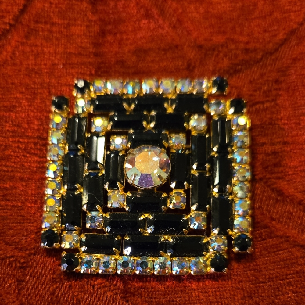 Vintage Black And White Rhinestone Brooch
